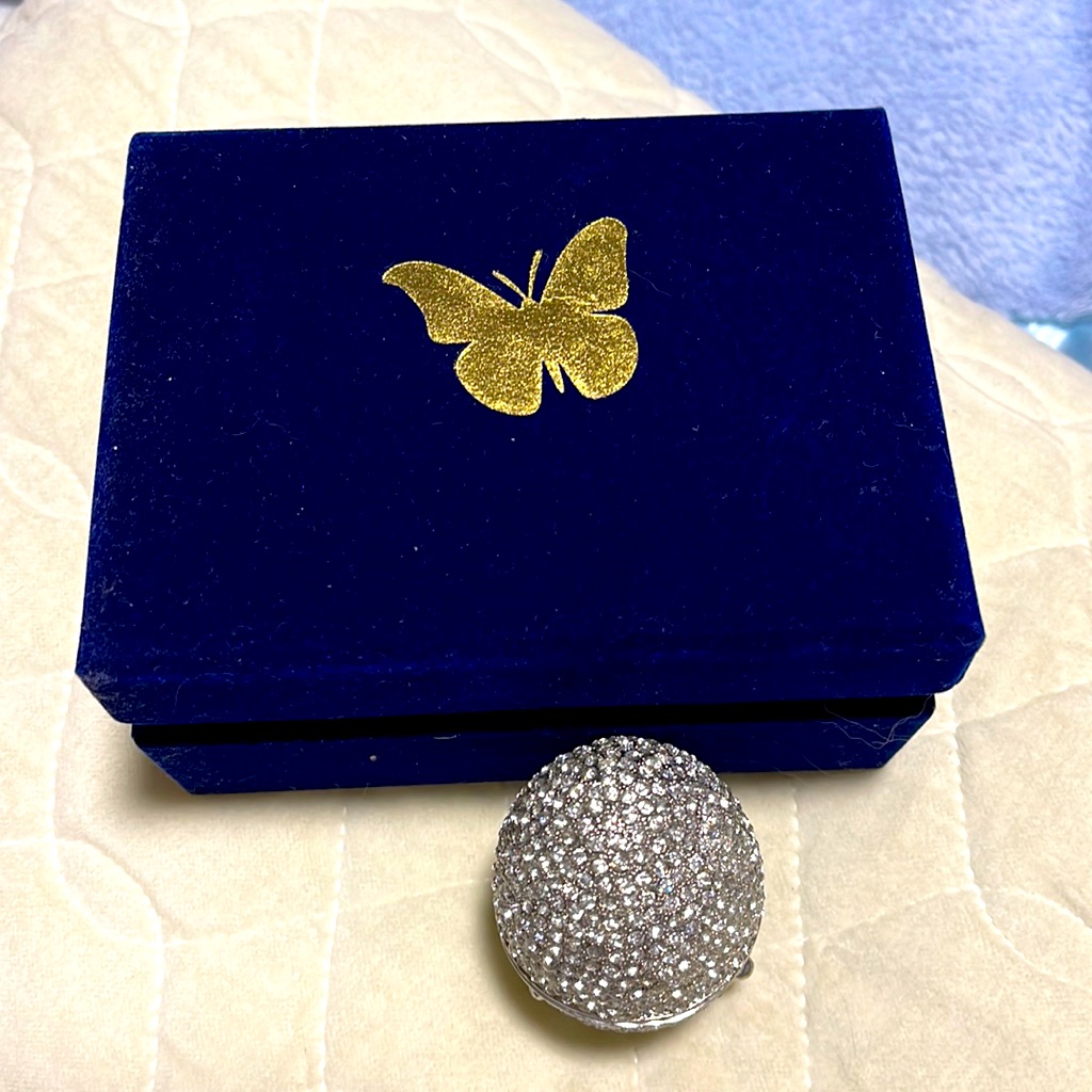 Rhinestone Egg Ring Box